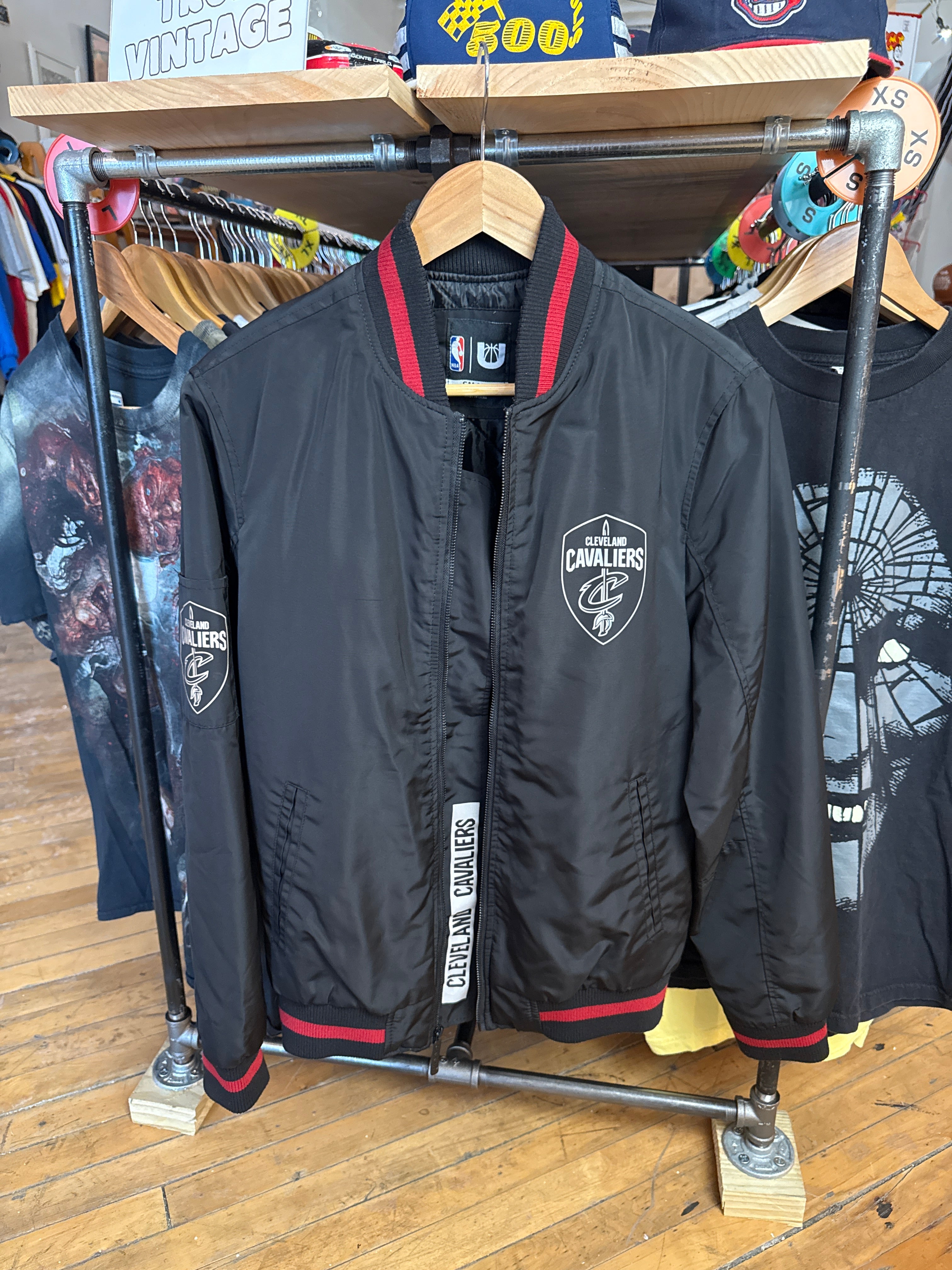 Cleveland Cavaliers NBA black bomber jacket | size S